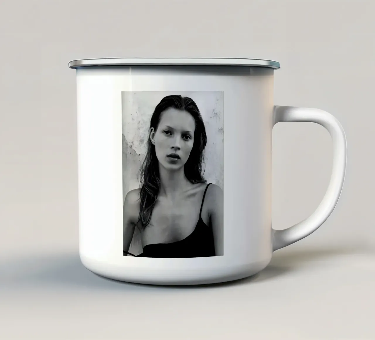 Semplicità nuda tazza in smalto da vintage singer