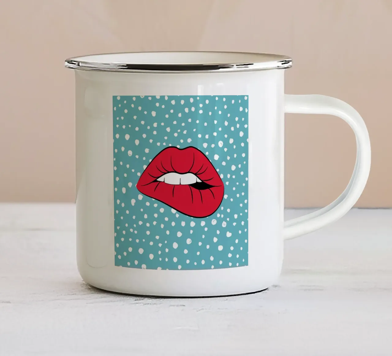 Labbra rosse sexy tazza in smalto da Martina