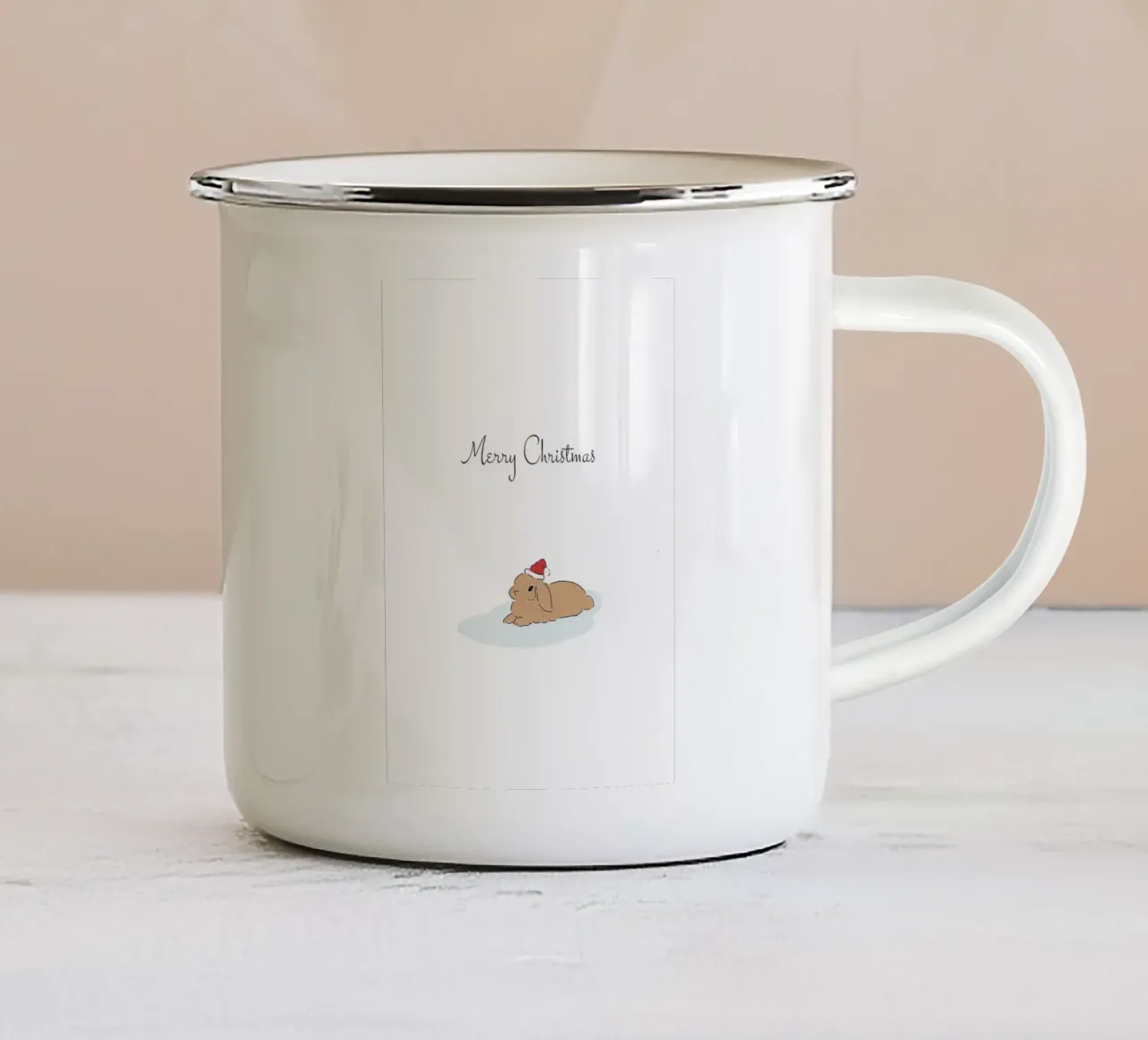 Rabit con cappello natalizio tazza in smalto da Nina Wolf