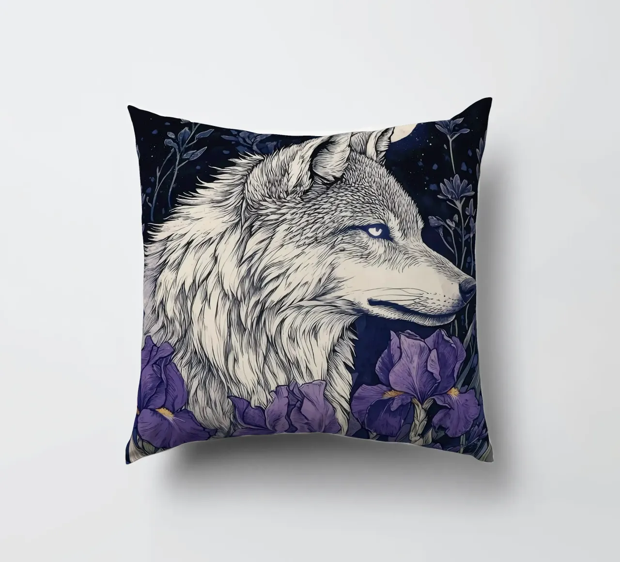 Lupo e Iris, fiori viola lupo luna piena cuscino da PosterByFly
