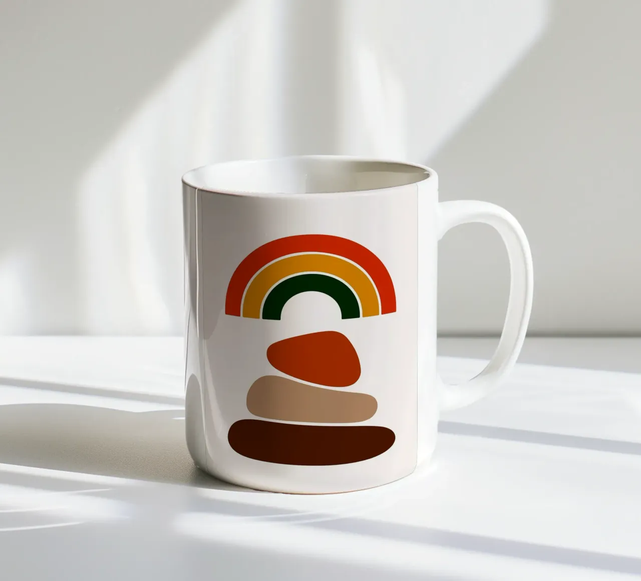 Illustrazione astratta di arcobaleno e pietre tazza in ceramica da PosterByFly