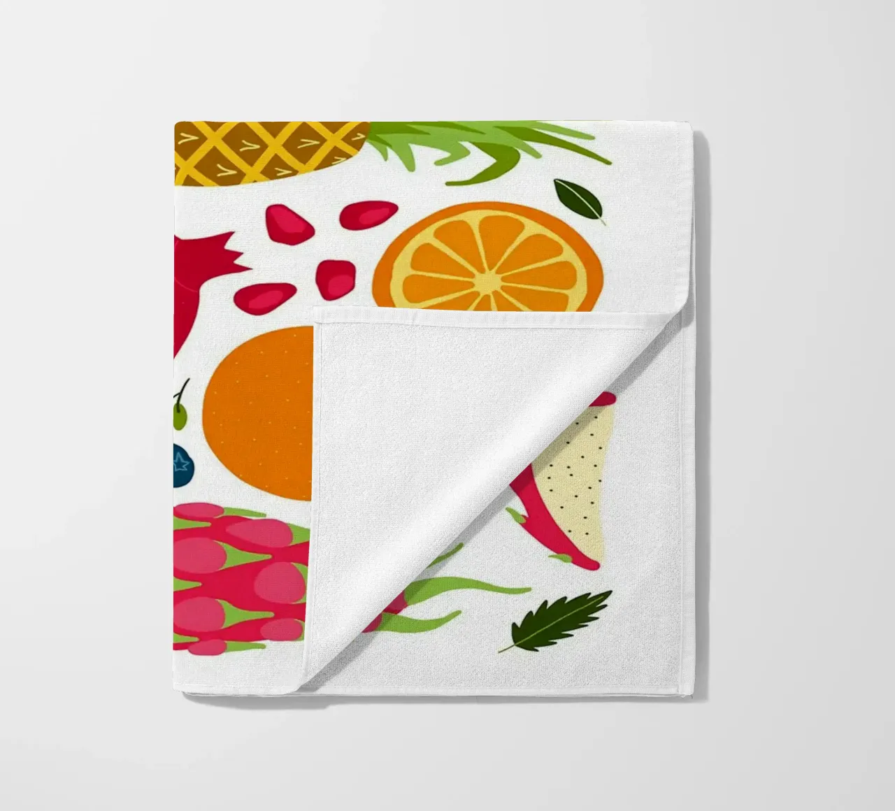 Assortimento colorato di frutta fresca telo mare da BasicShopByBell