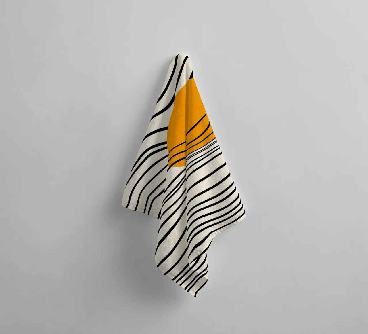 Bauhaus Wavy Lines and Sun asciugamano da bagno da TijanaArtStudio88