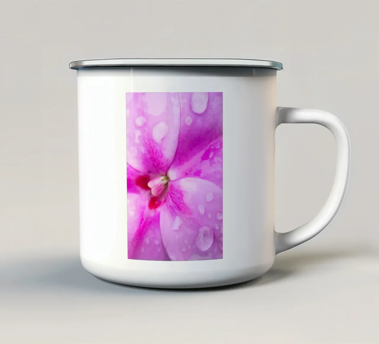Flora #17 tazza in smalto da rafael campezato