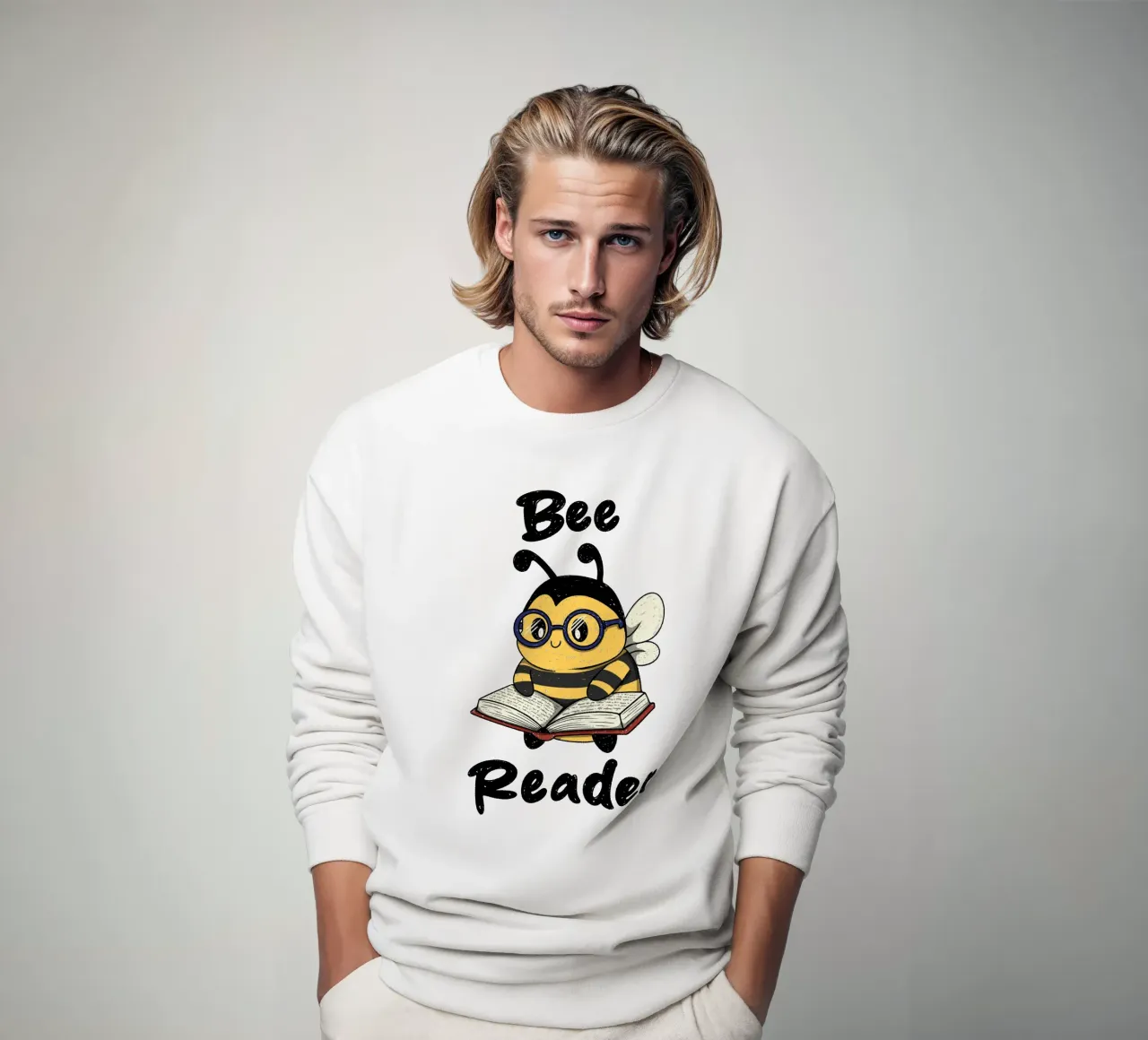 Bee Reader sweatshirt by Loobs