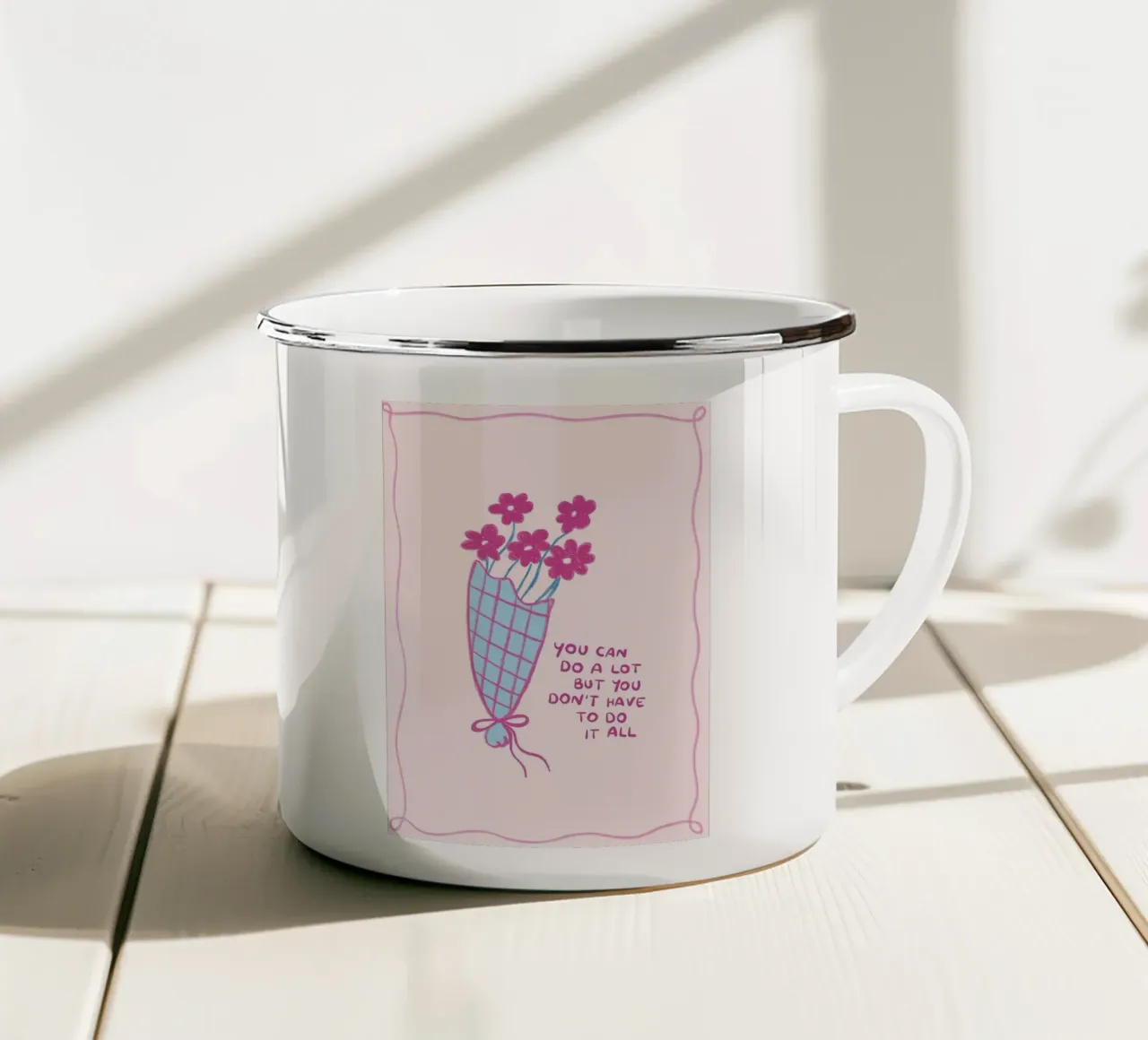 Bouquet floreale con citazione d'ispirazione tazza in smalto da Tory