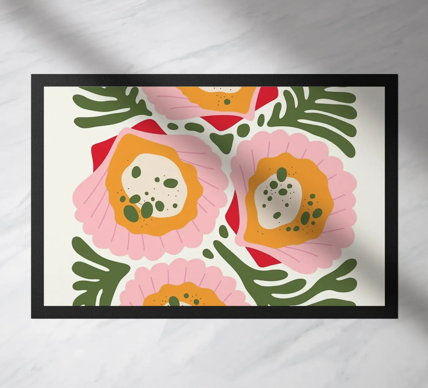 Floral Pattern with Shells Fußmatte von bazi