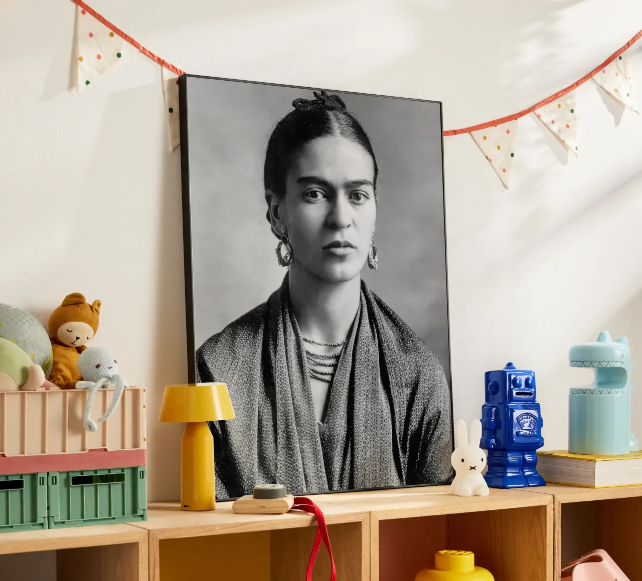 Lo sguardo intensamente espressivo di Frida Kahlo alluminio dibond da blacsteel