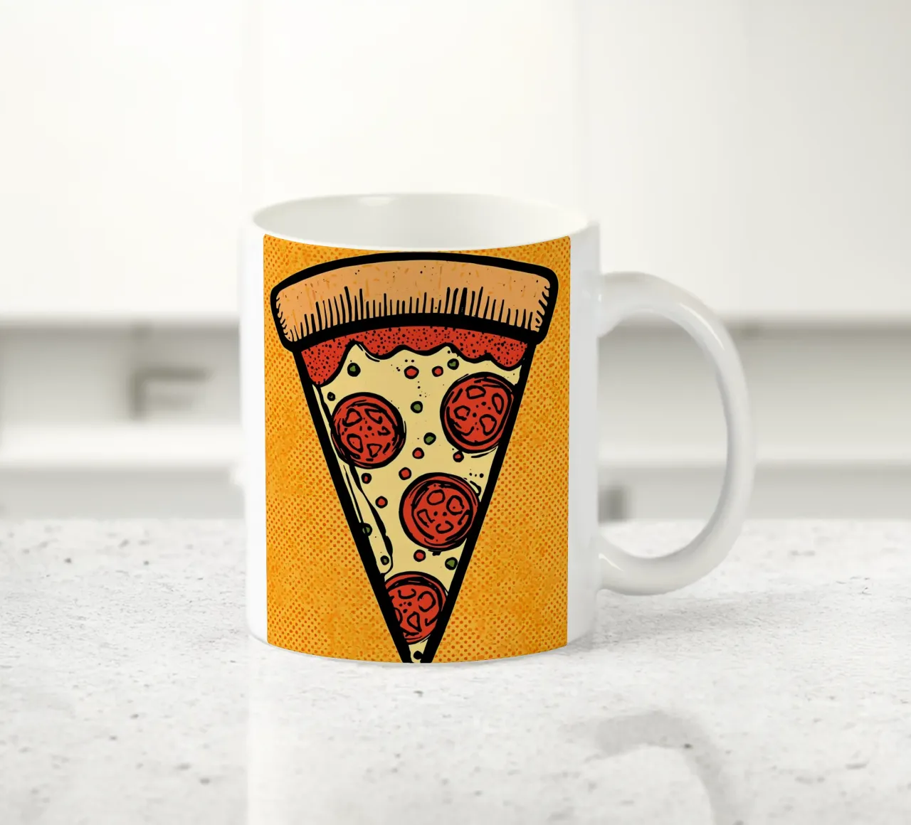 Pop-Art Fetta di pizza al salame su sfondo a pois tazza in ceramica da DesignDoodle