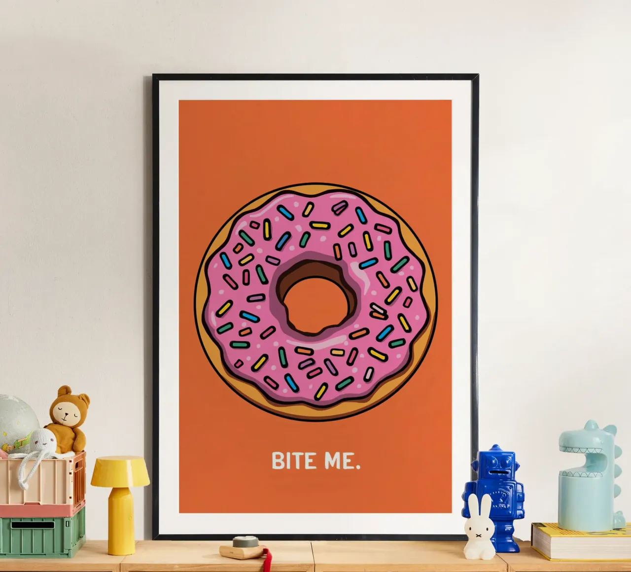 Rosa Frosted Donut "Bite Me" auf orangem Hintergrund Hahnemühle von DesignDoodle