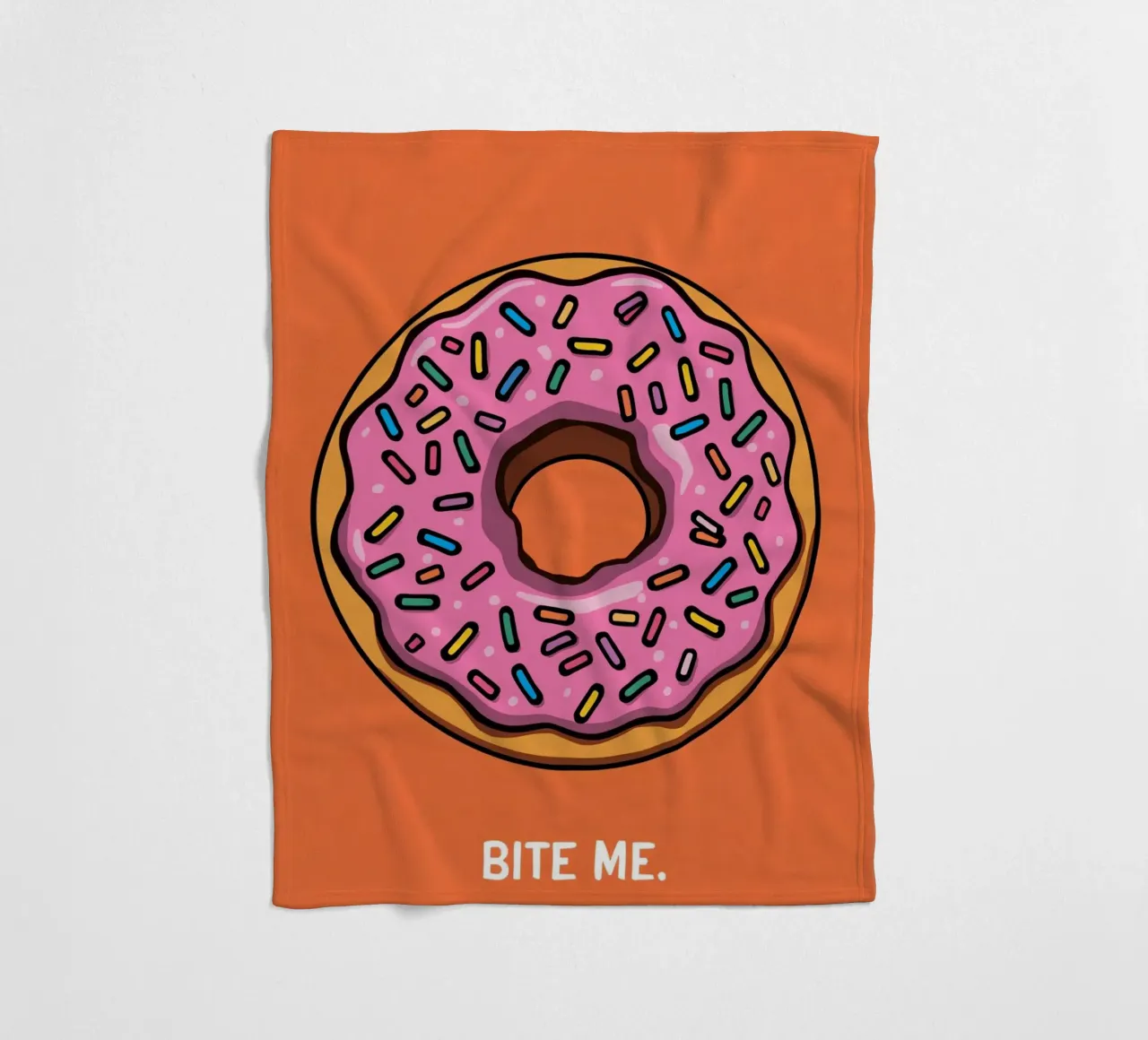 Rosa Frosted Donut "Bite Me" auf orangem Hintergrund Fleecedecke von DesignDoodle