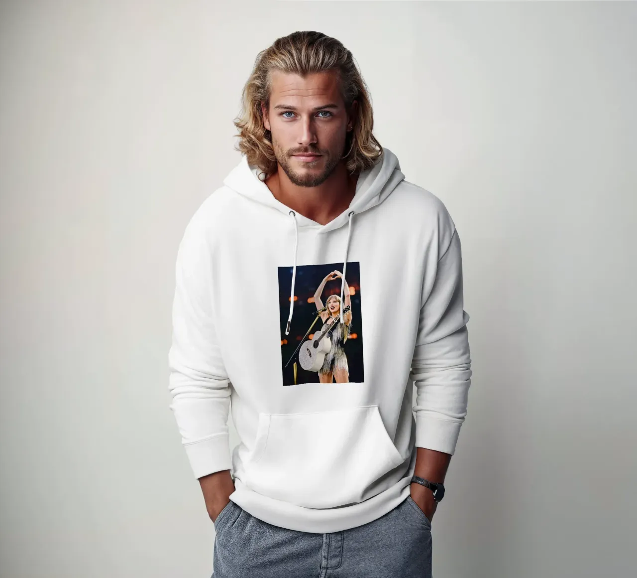 Taylor Swift Hoodie von hendrikklamb