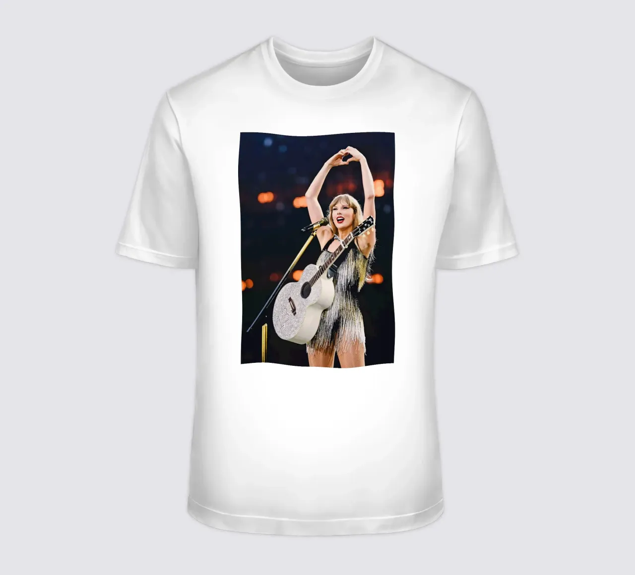 Taylor Swift T-Shirt von hendrikklamb