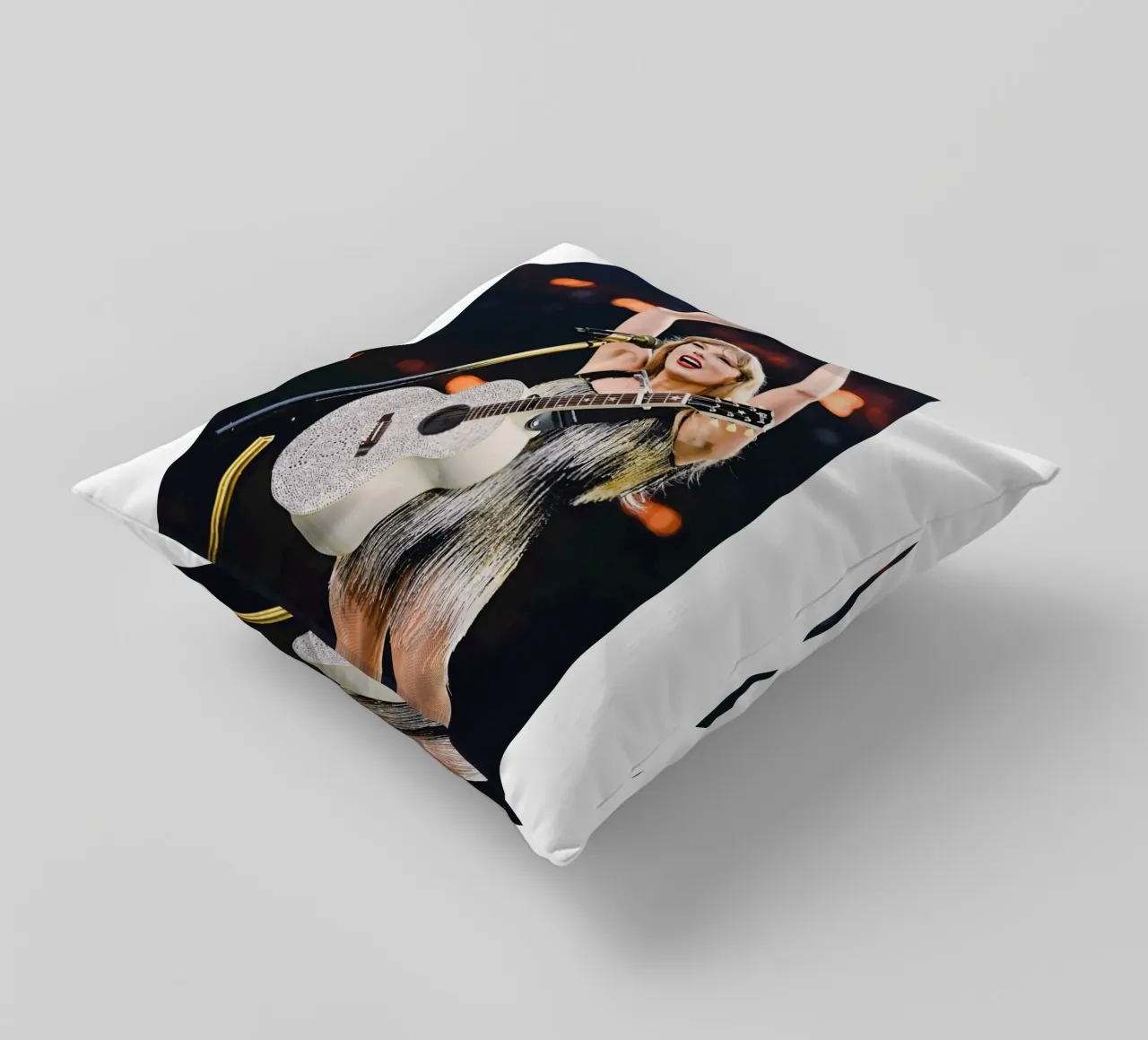 Taylor Swift cuscino da hendrikklamb