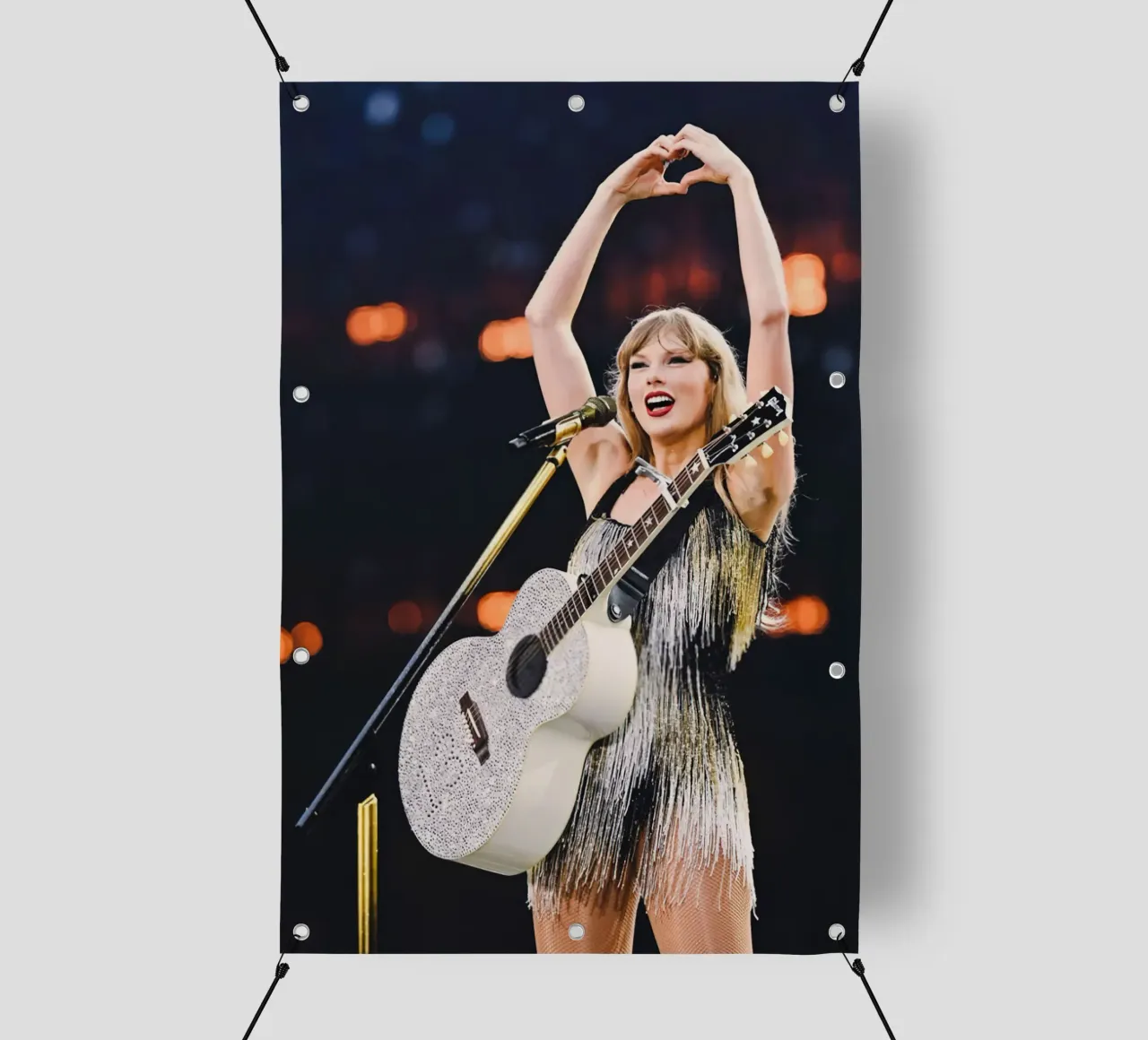 Taylor Swift telo in pvc da hendrikklamb