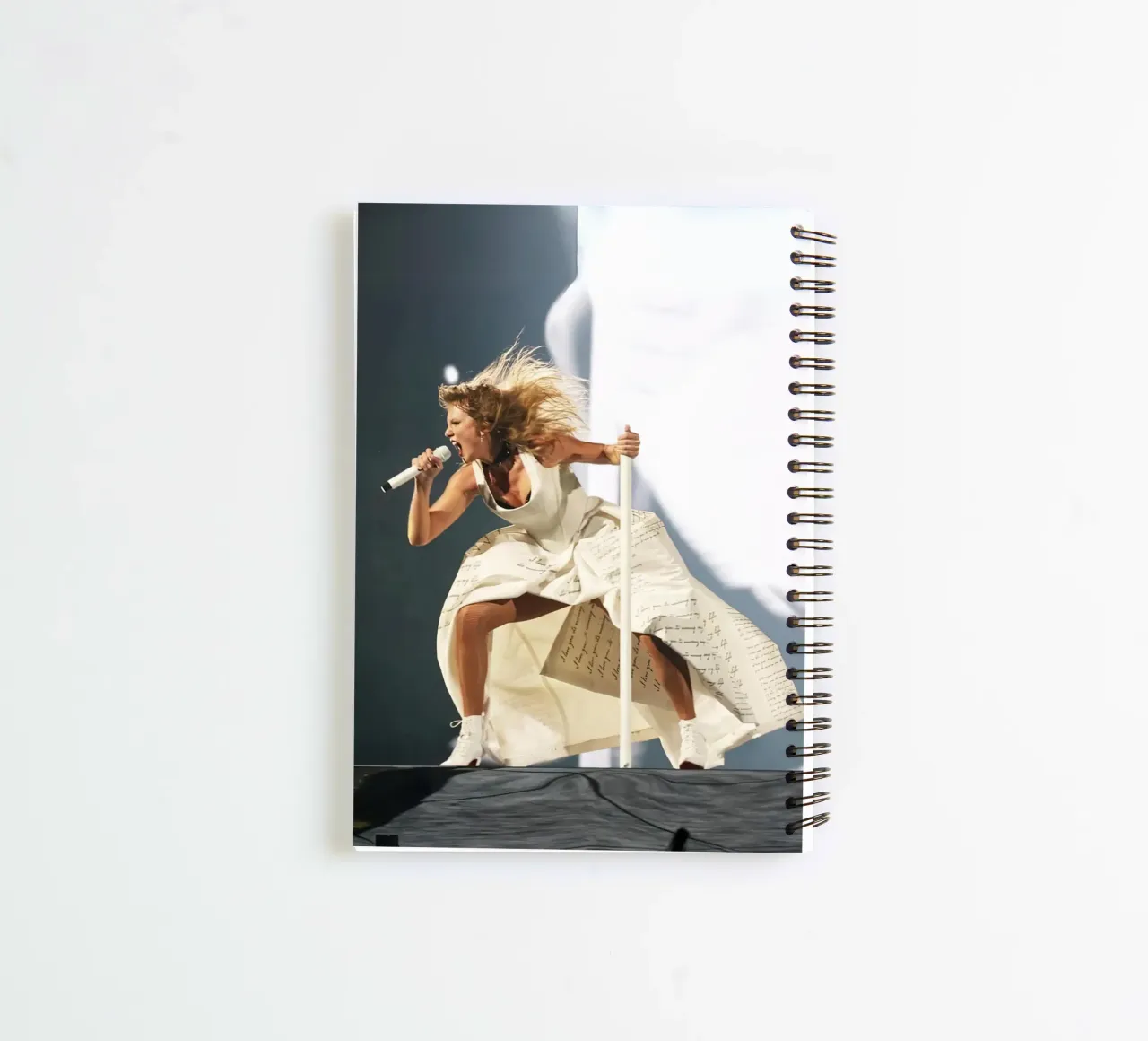 Taylor Swift diario ad anelli da hendrikklamb