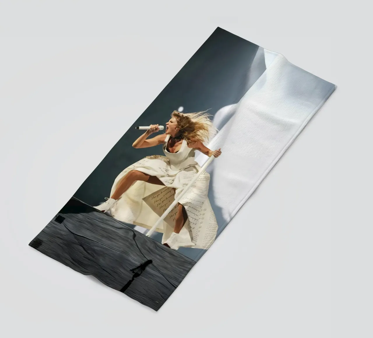 Taylor Swift telo mare da hendrikklamb