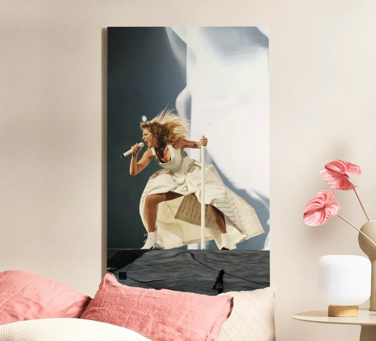 Taylor Swift canvas by hendrikklamb