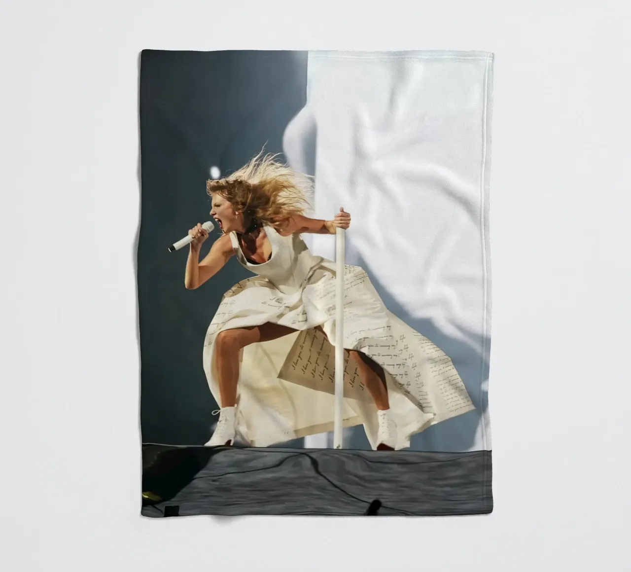 Taylor Swift Fleecedecke von hendrikklamb