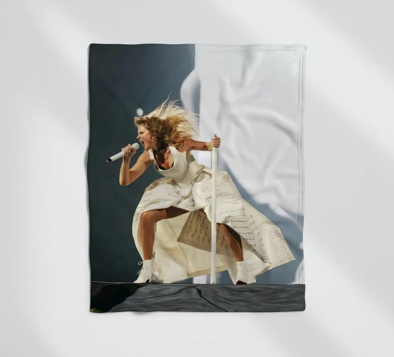 Taylor Swift Fleecedecke von hendrikklamb