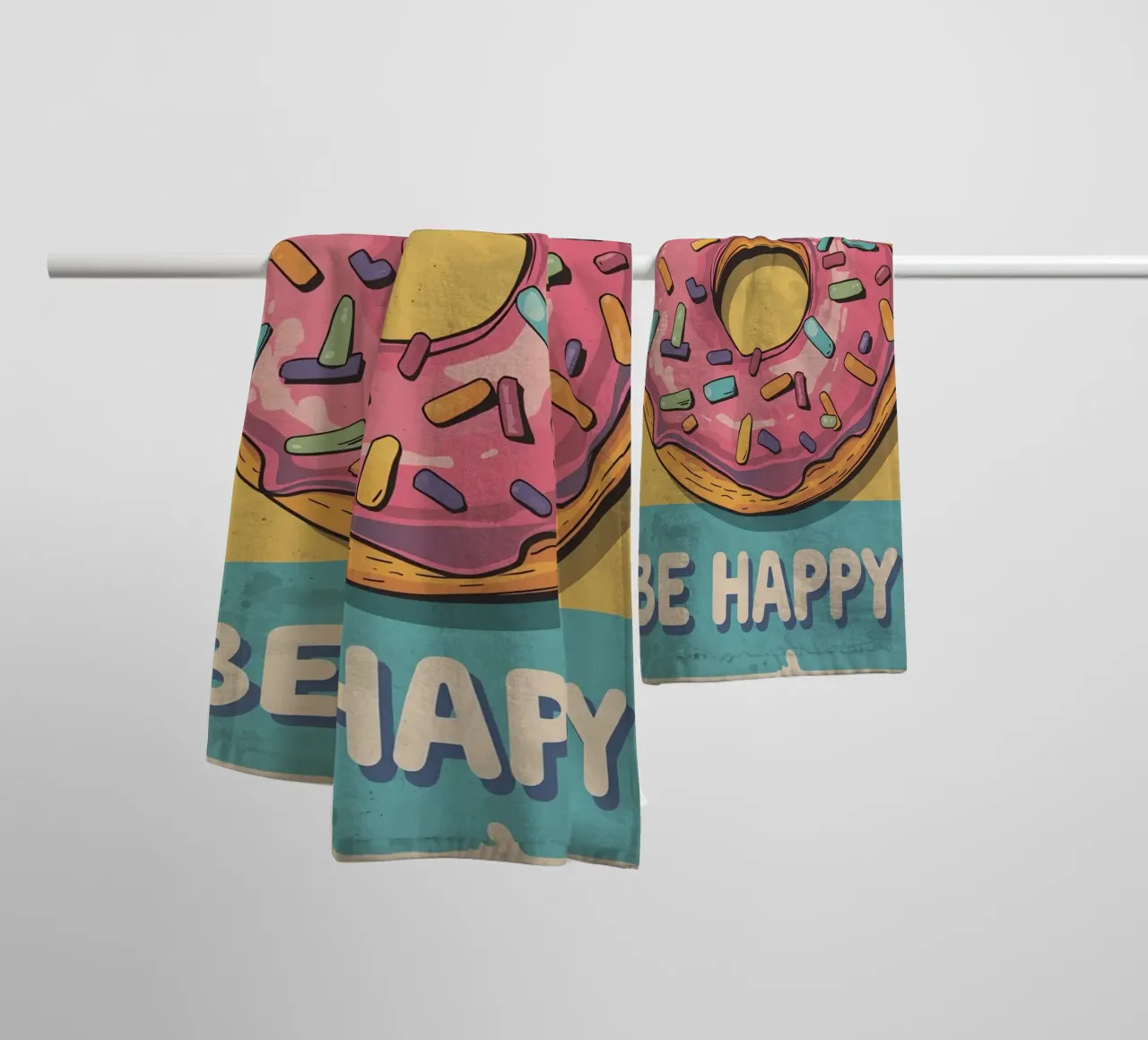 Donut glacé rose " Donut Worry, Be Happy " (Ne vous inquiétez pas, soyez heureux) serviette de bain de DesignDoodle