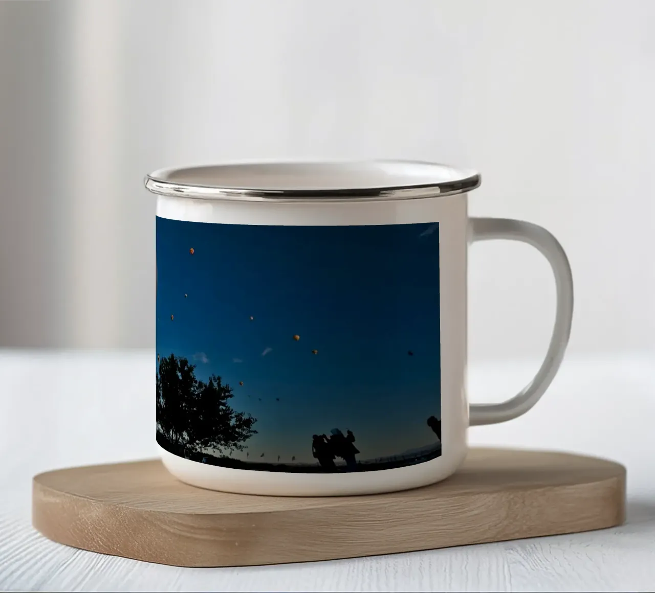 Festival delle mongolfiere all'alba ad Albuquerque NM tazza in smalto da DiveDuke
