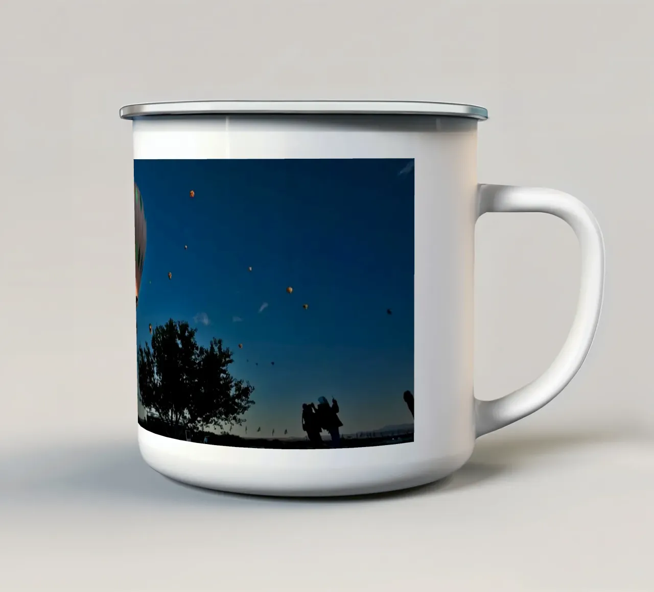 Festival delle mongolfiere all'alba ad Albuquerque NM tazza in smalto da DiveDuke