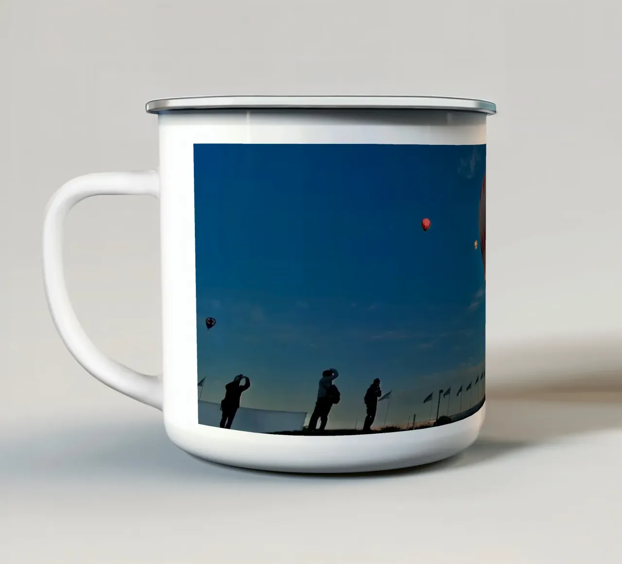 Festival delle mongolfiere all'alba ad Albuquerque NM tazza in smalto da DiveDuke