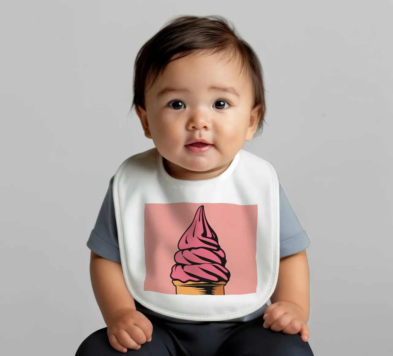Cono gelato soft serve rosa bavaglino da DesignDoodle