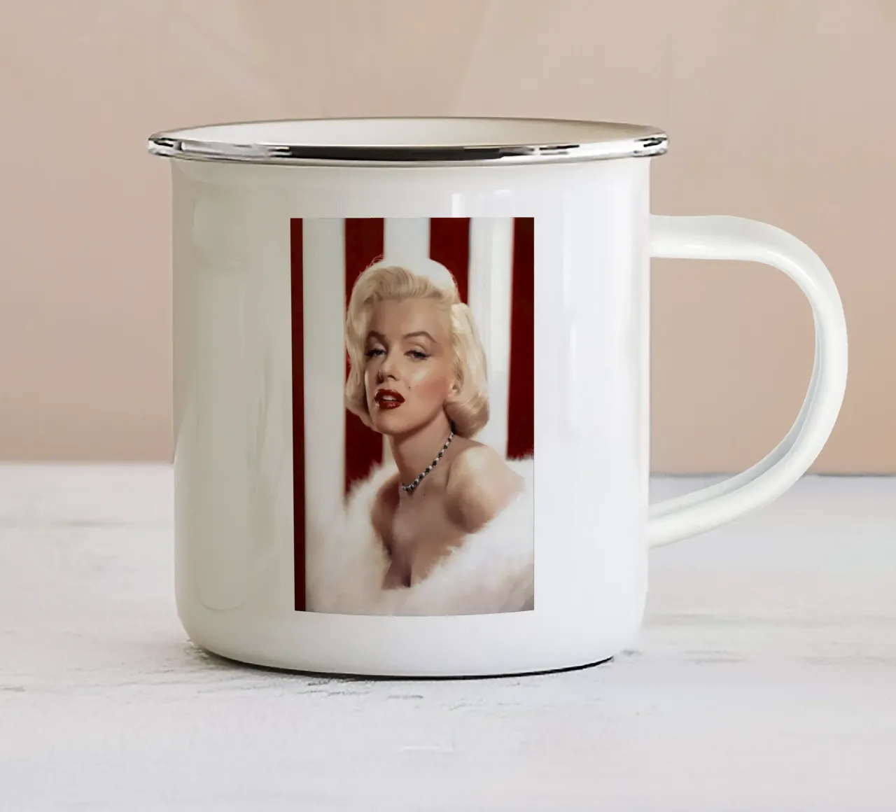 Marilyn Monroe: Bellezza, fama e tragedia tazza in smalto da valentinomartinst