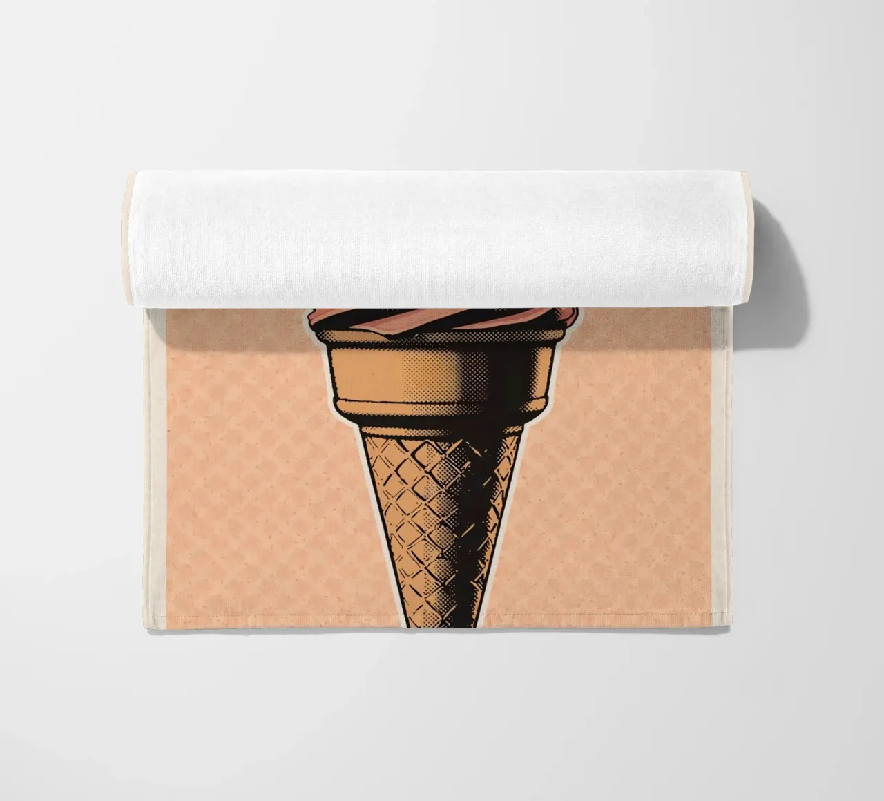 Cono gelato soft-serve rosa telo mare da DesignDoodle
