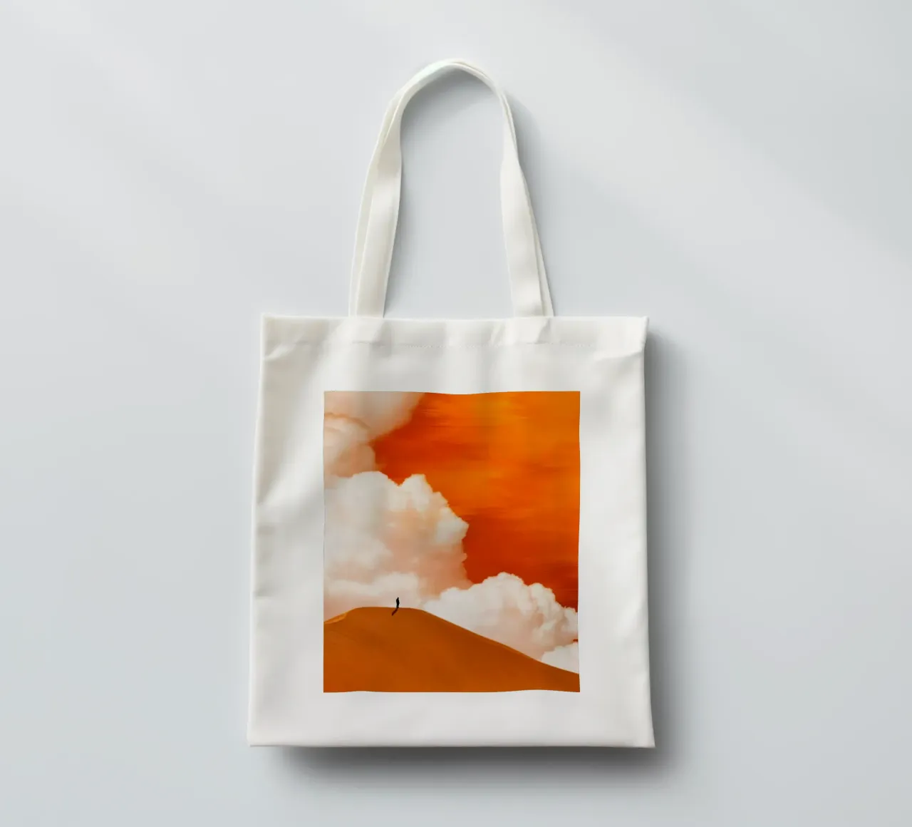 man stand in yellow shade borsa in juta da scoten