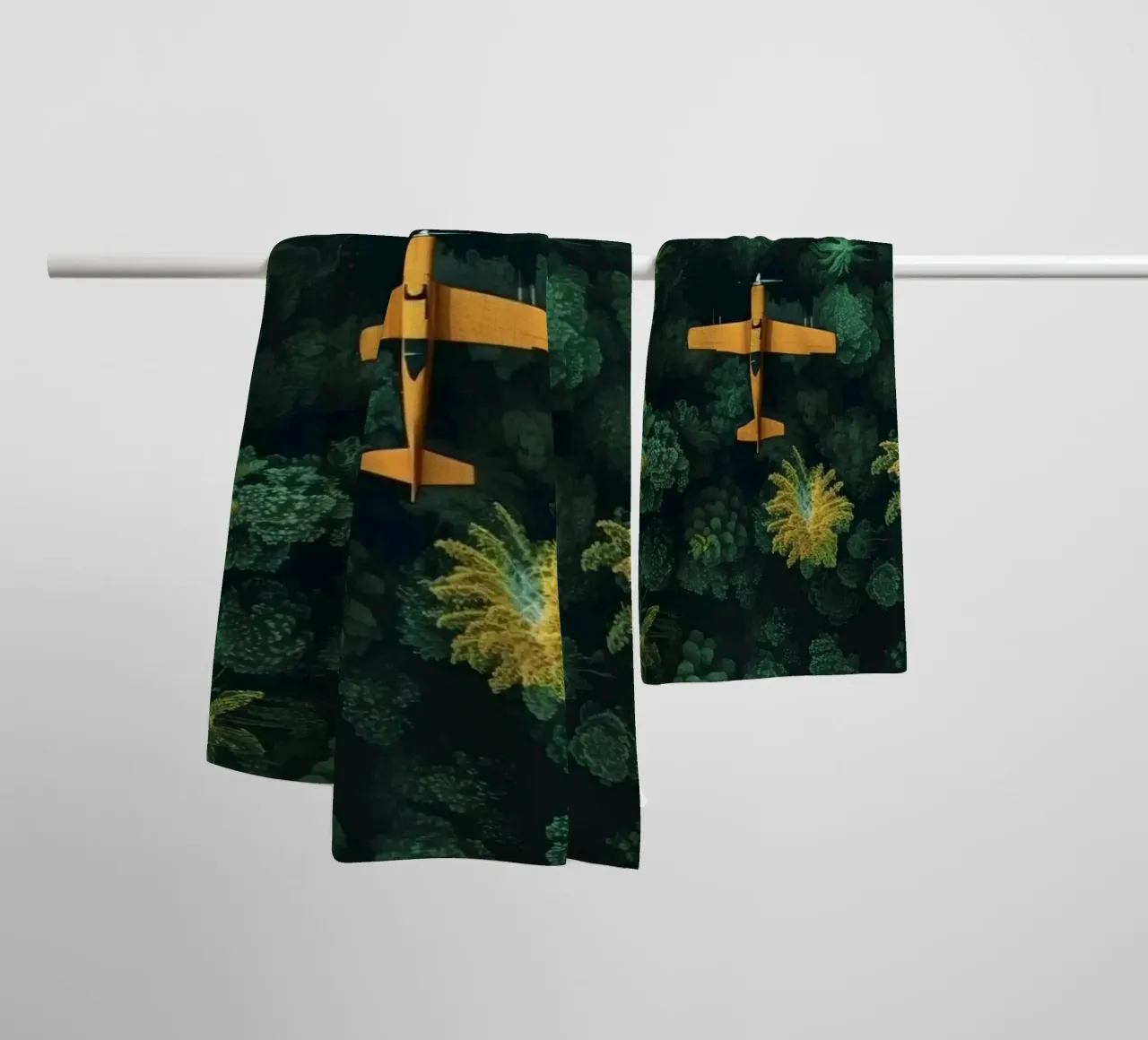fly through forest badhanddoek van scoten
