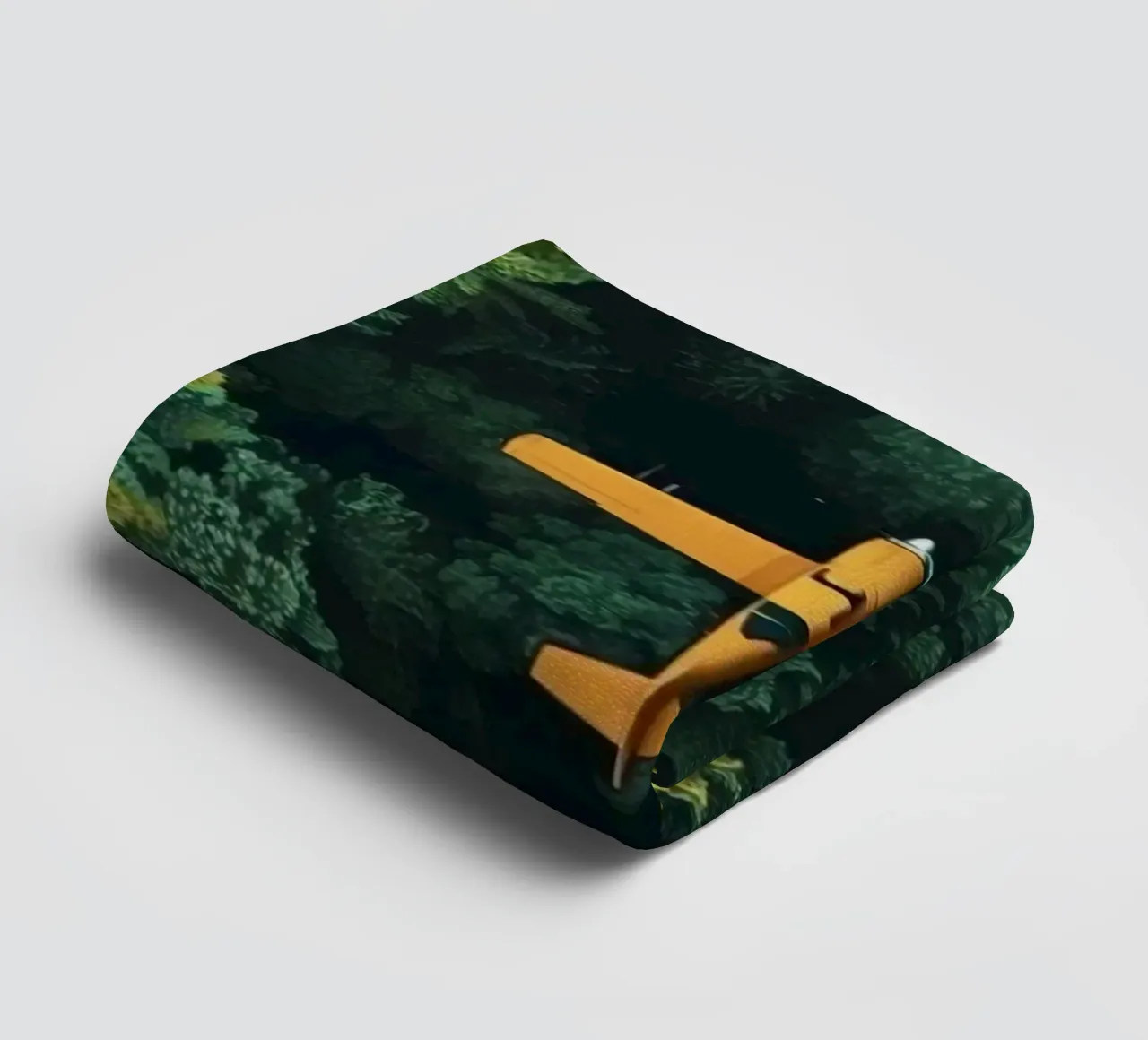 fly through forest badhanddoek van scoten