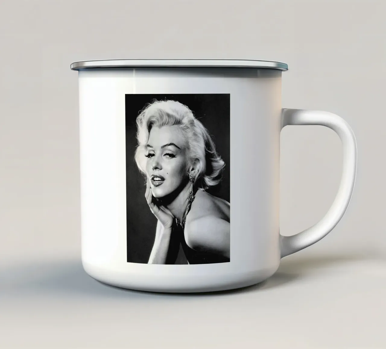 The Making of a Legend How Marilyn Monroe Captivated the Wo enamel mug by valentinomartinst