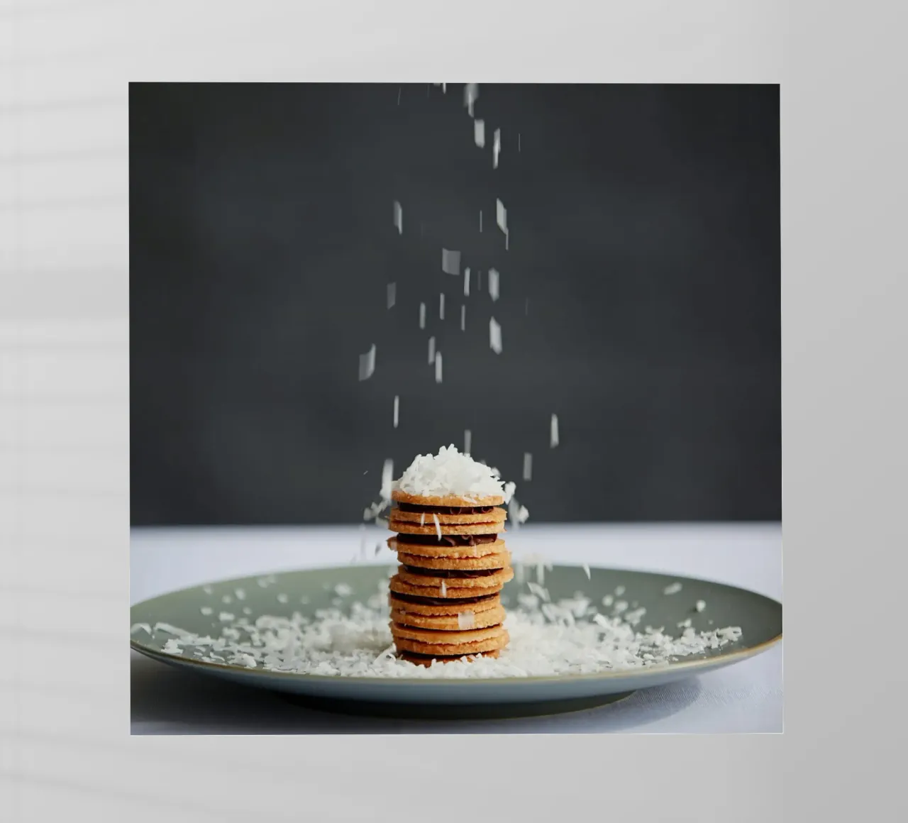 cake with salt flow pellicola backlit da juli