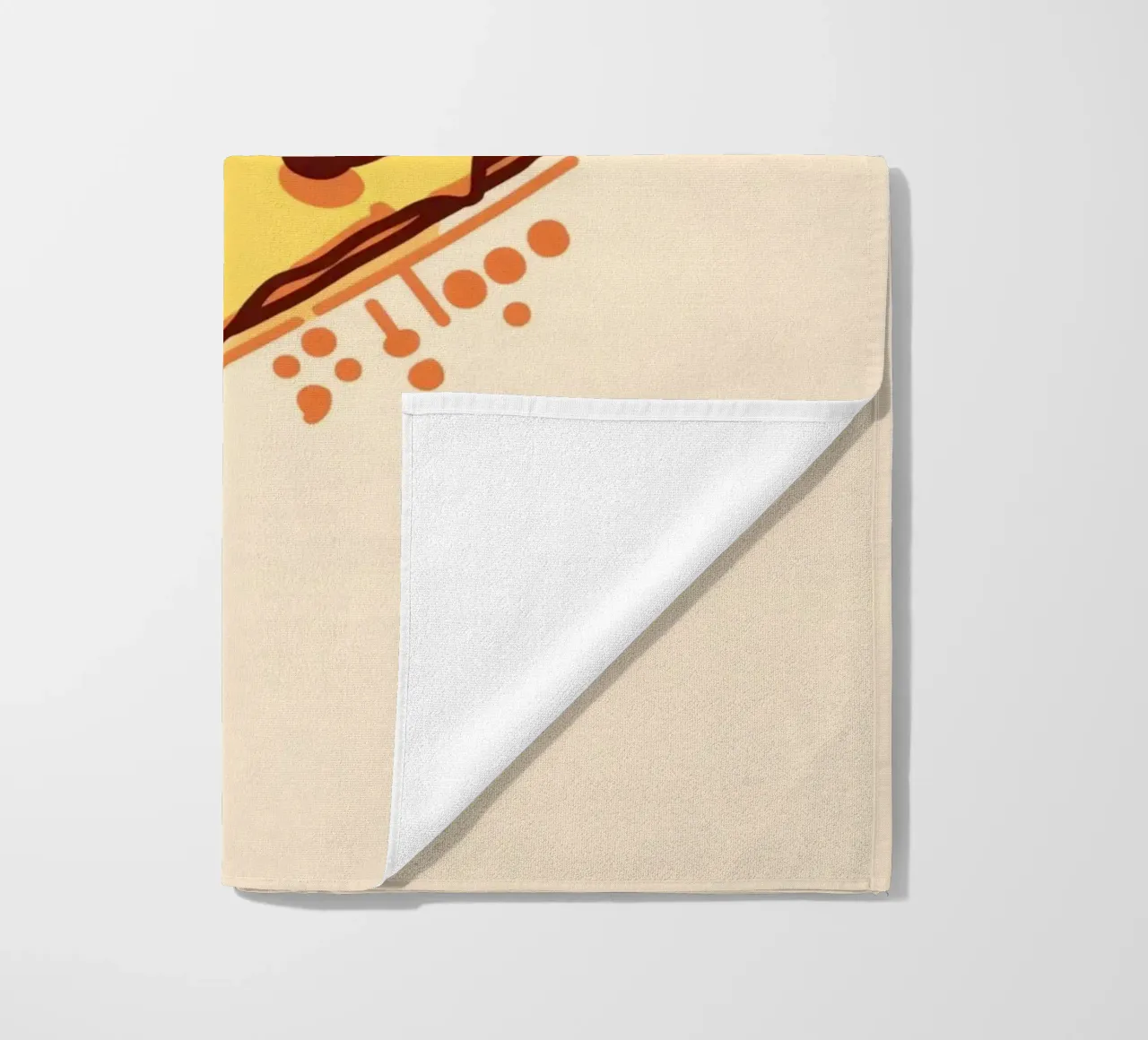 Sorridente fetta di pizza al salame piccante "Problemi di crosta" telo mare da DesignDoodle