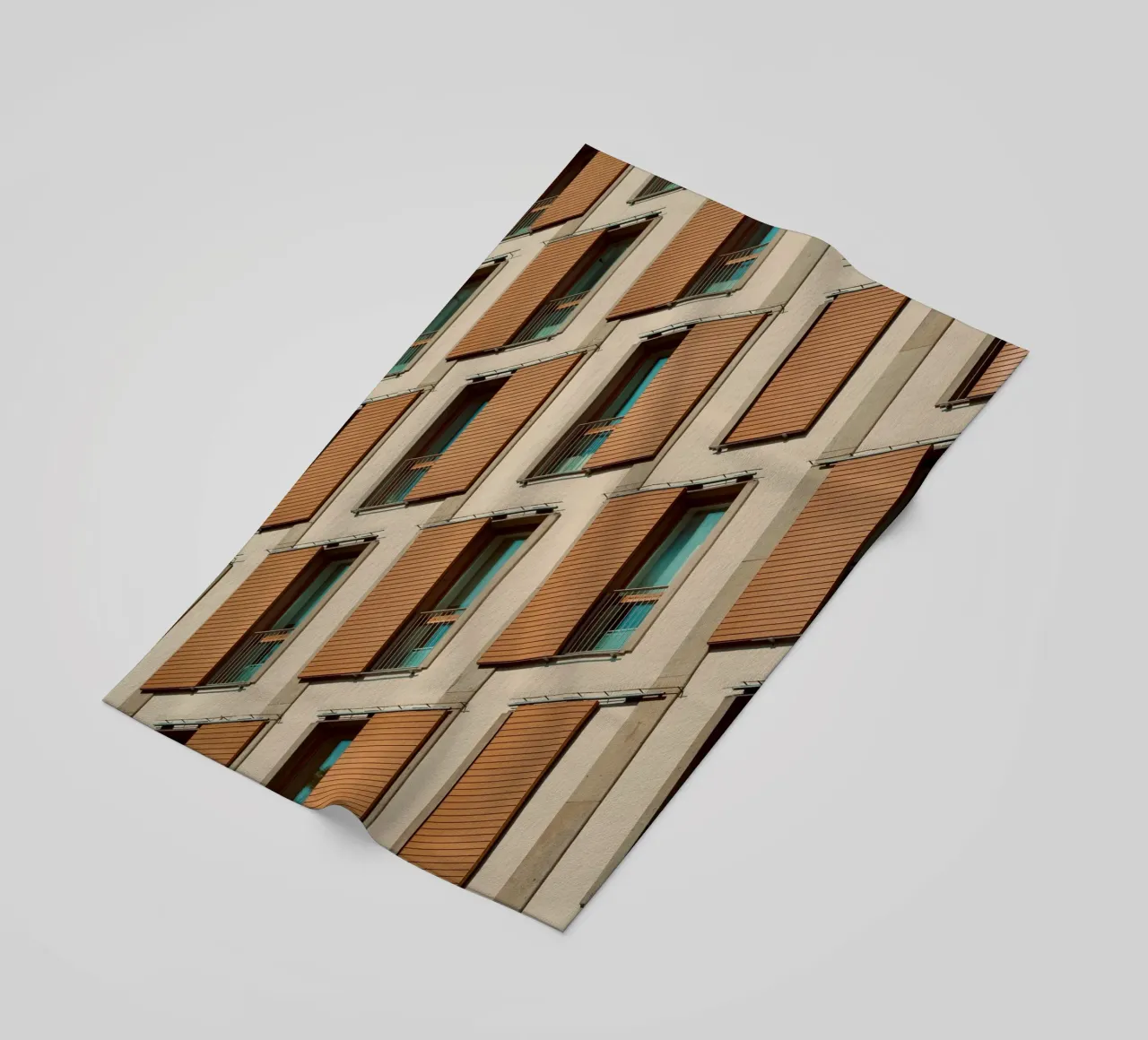 striped window building telo mare da juli