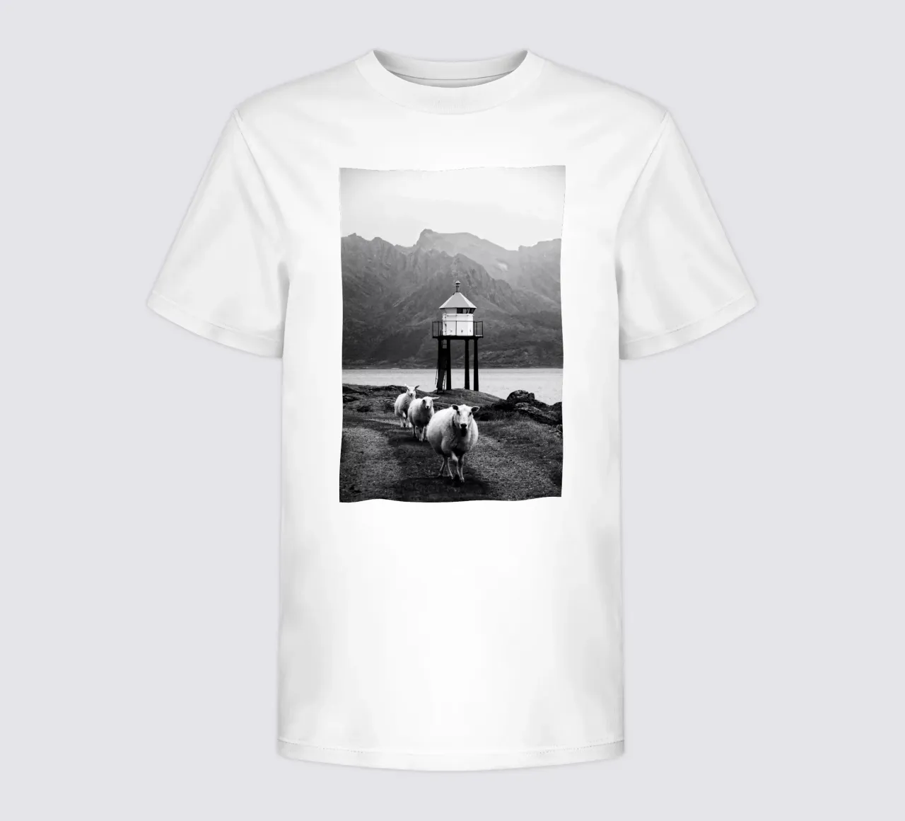 Three sheep on the Lofoten Islands t-shirt enfant de Fjöllart