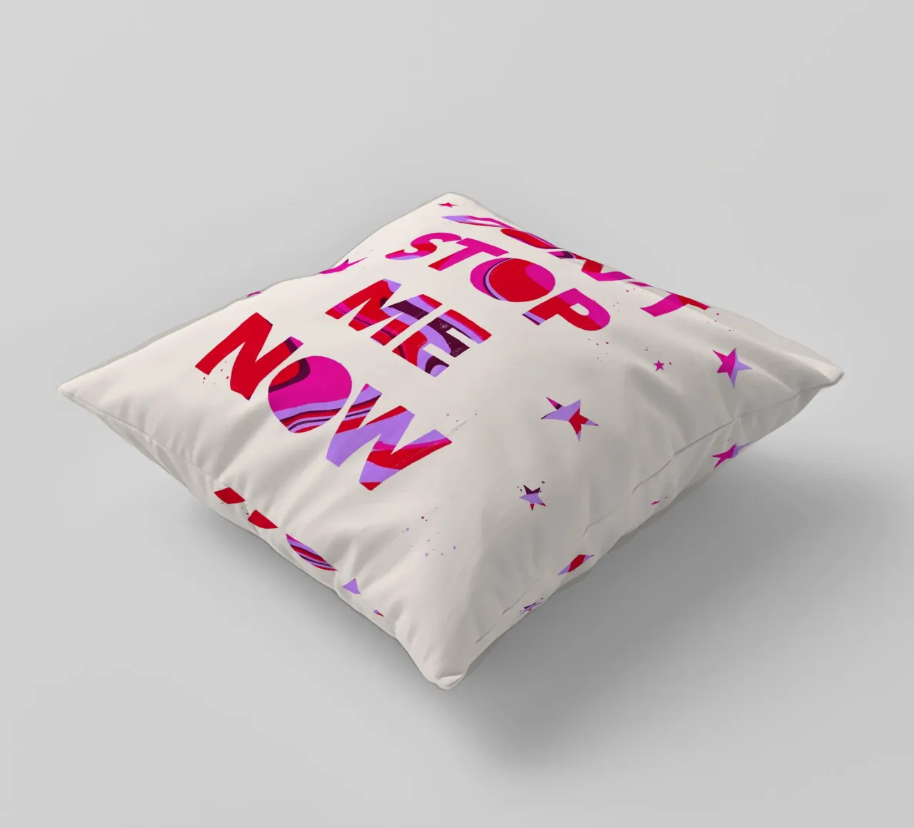 Non fermarmi ora cuscino da nicigabrieldesigns