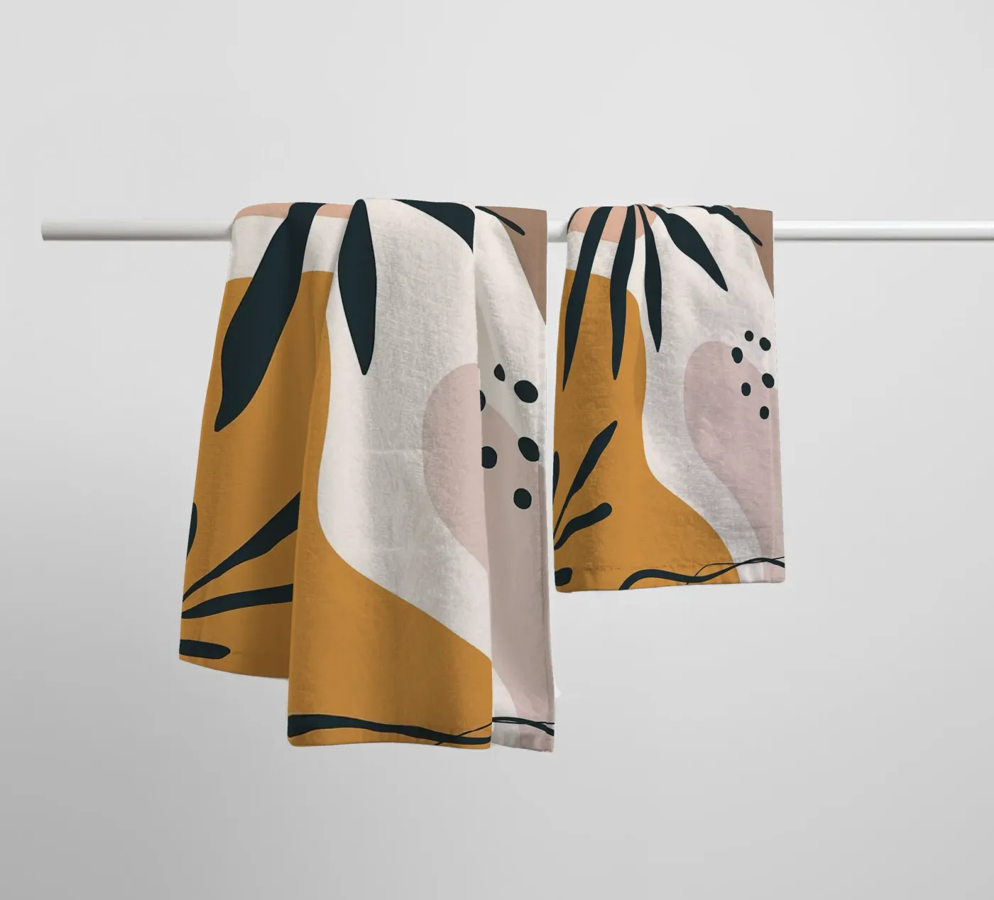 Minimal Leaf towel by BasicShopByBell