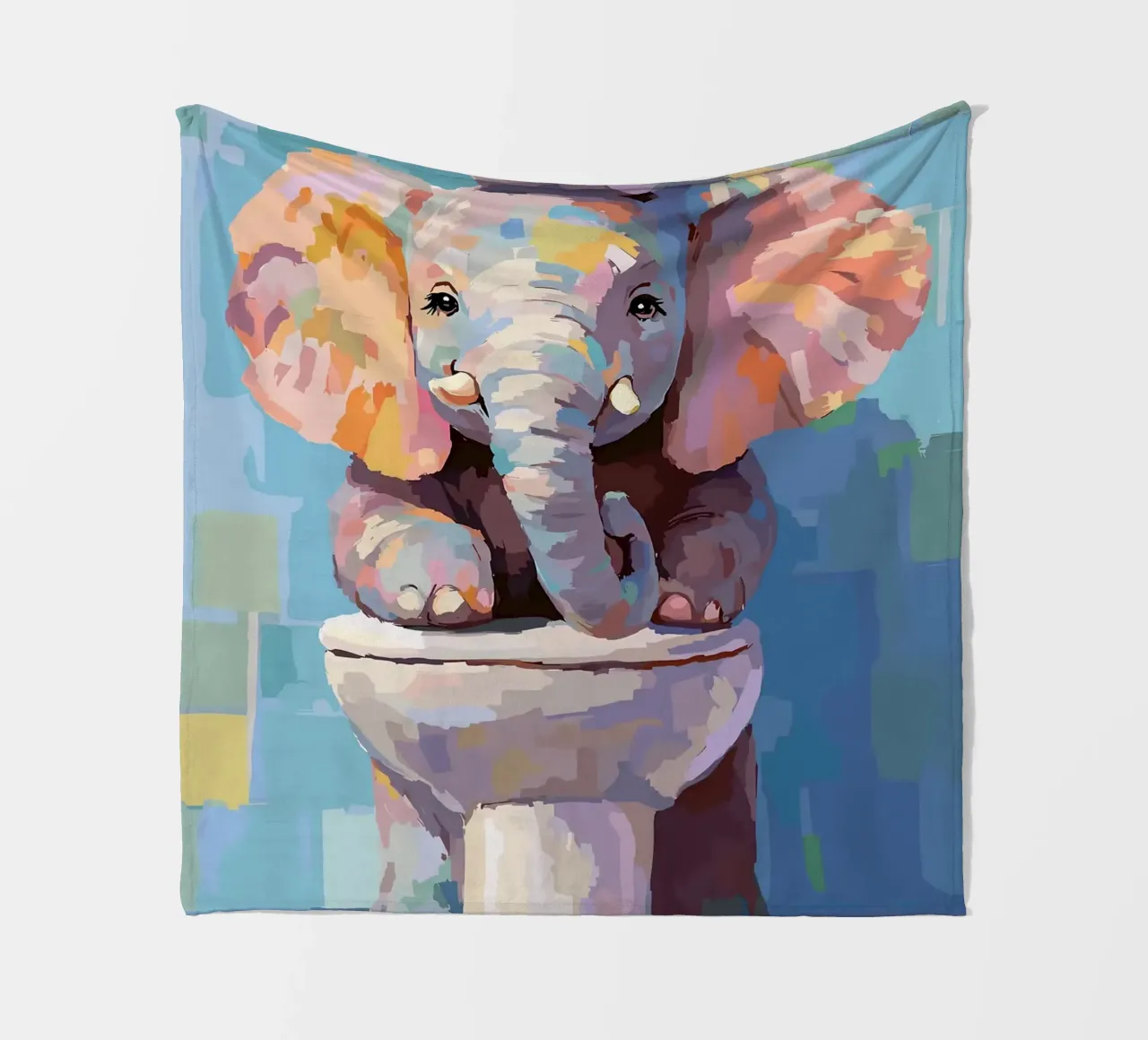 Elefante sul wc con carta igienica coperta in pile da JoyWalkerShop