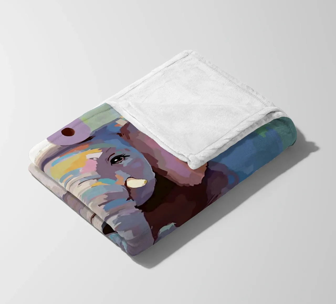 Elefante sul wc con carta igienica coperta in pile da JoyWalkerShop