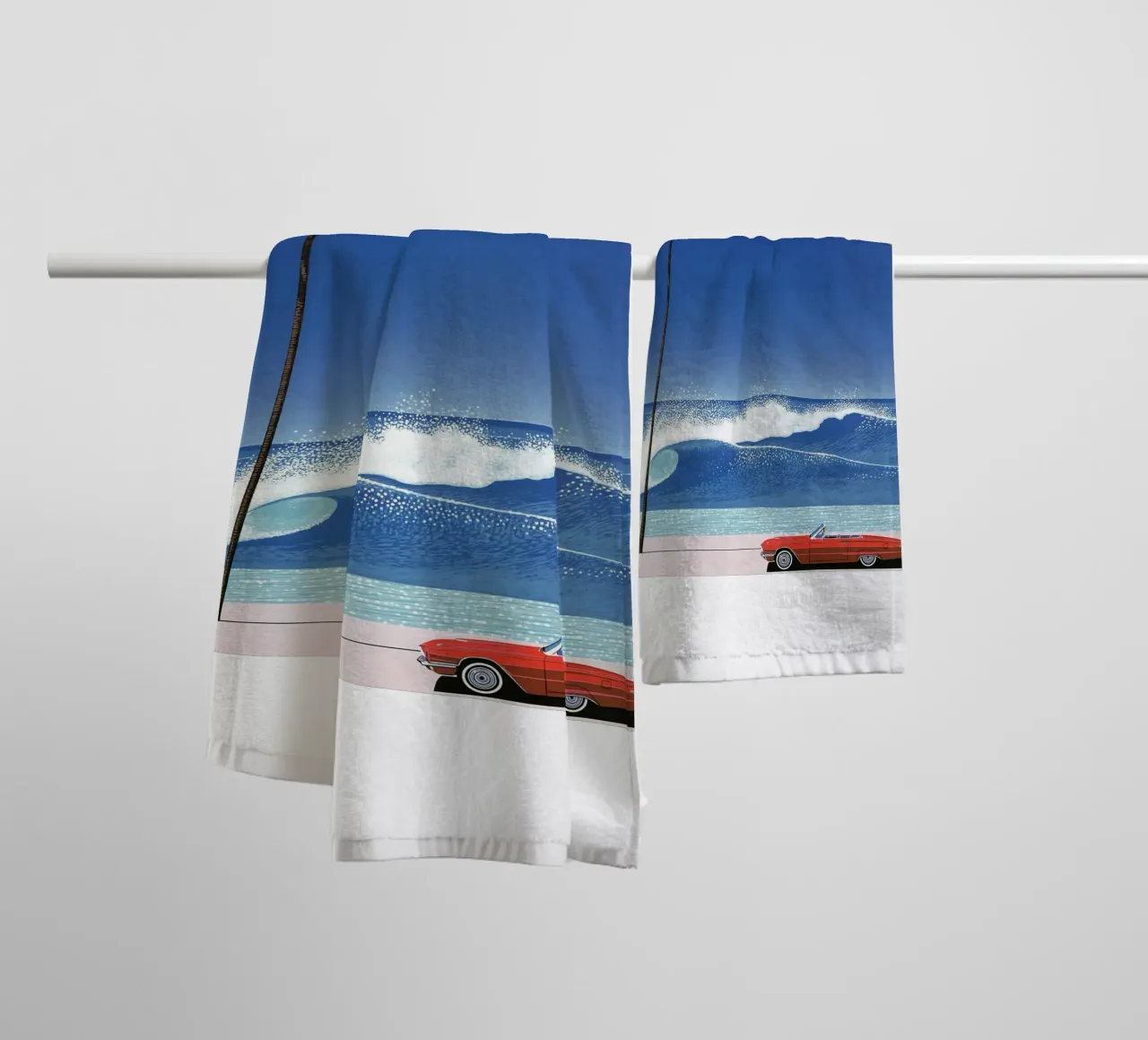 Red Car VIntage Hiroshi Nagai asciugamano da bagno da KOOL STORE
