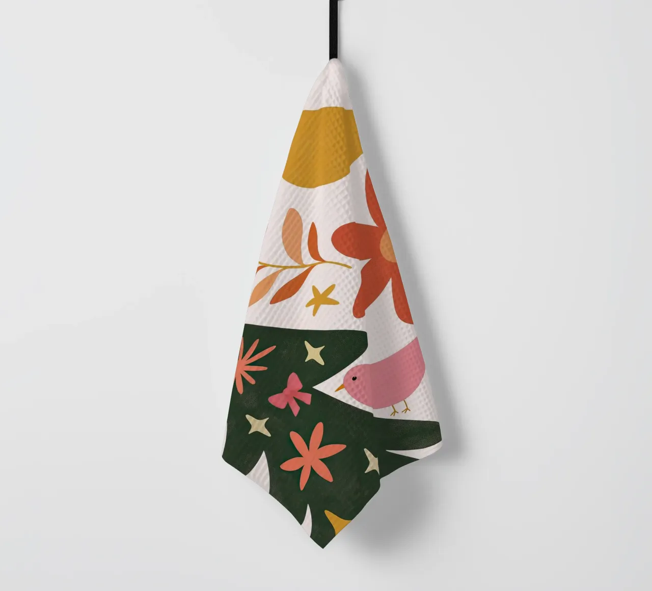 Sognante albero di Natale a forma di uccello rosa con luna, stelle e fiori canovaccio da cucina da GentleEchoes Dreamlight