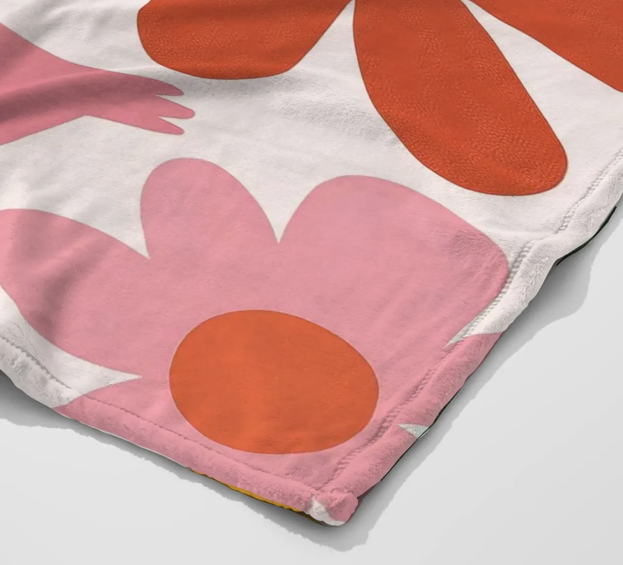 Sognante albero di Natale a forma di uccello rosa con luna, stelle e fiori coperta in pile da GentleEchoes Dreamlight