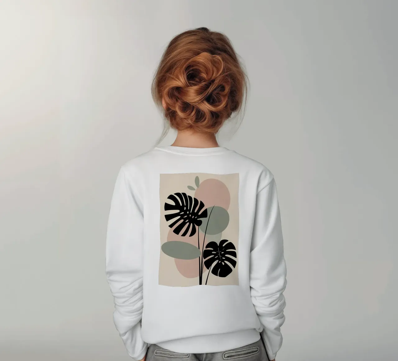Foglie di Monstera minimaliste con forme astratte pastello morbide felpa bambino da Bloom And Brush