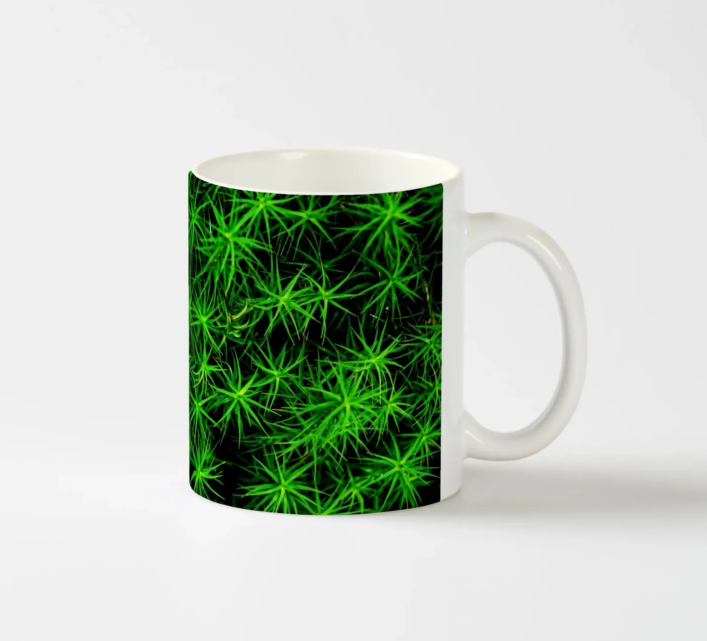 Moss pattern ceramic mug by Fjöllart