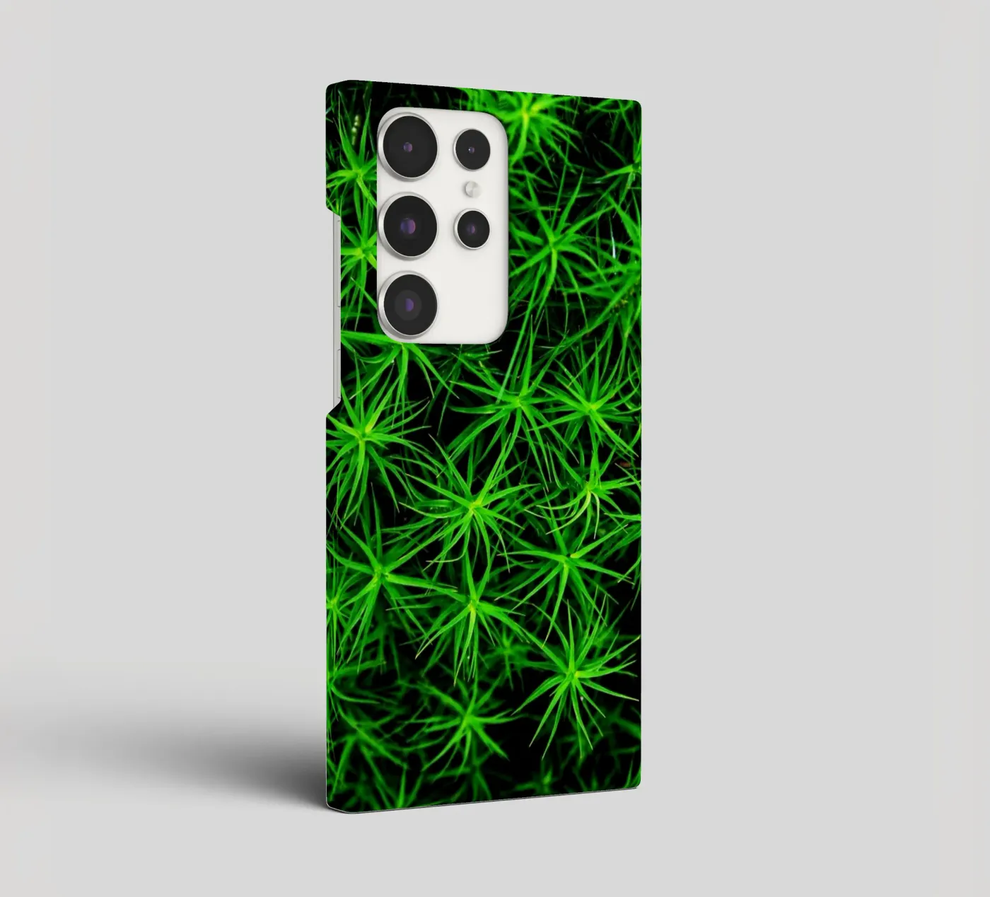 Moss pattern samsung phone case by Fjöllart