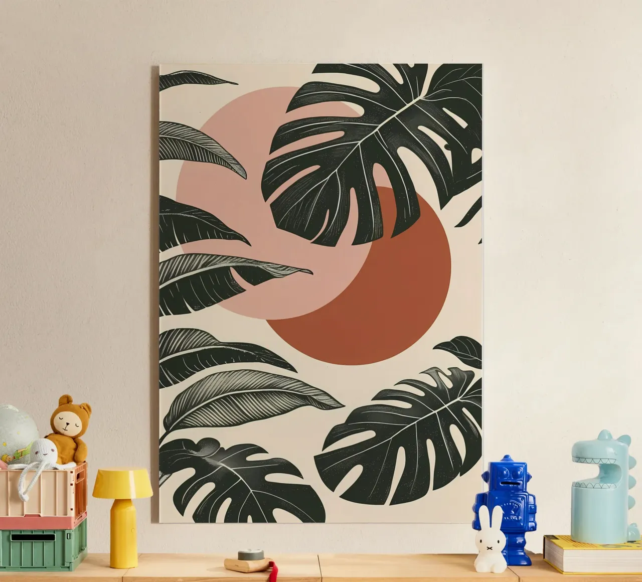 Foglie di Monstera tropicale con calde forme astratte di sole plexiglass da Bloom And Brush